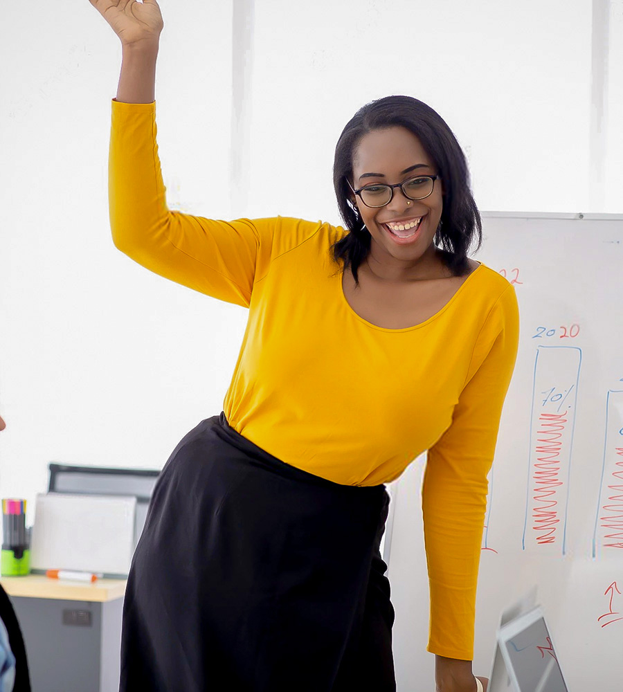 a female virtual assistant for business (sales and marketing)
